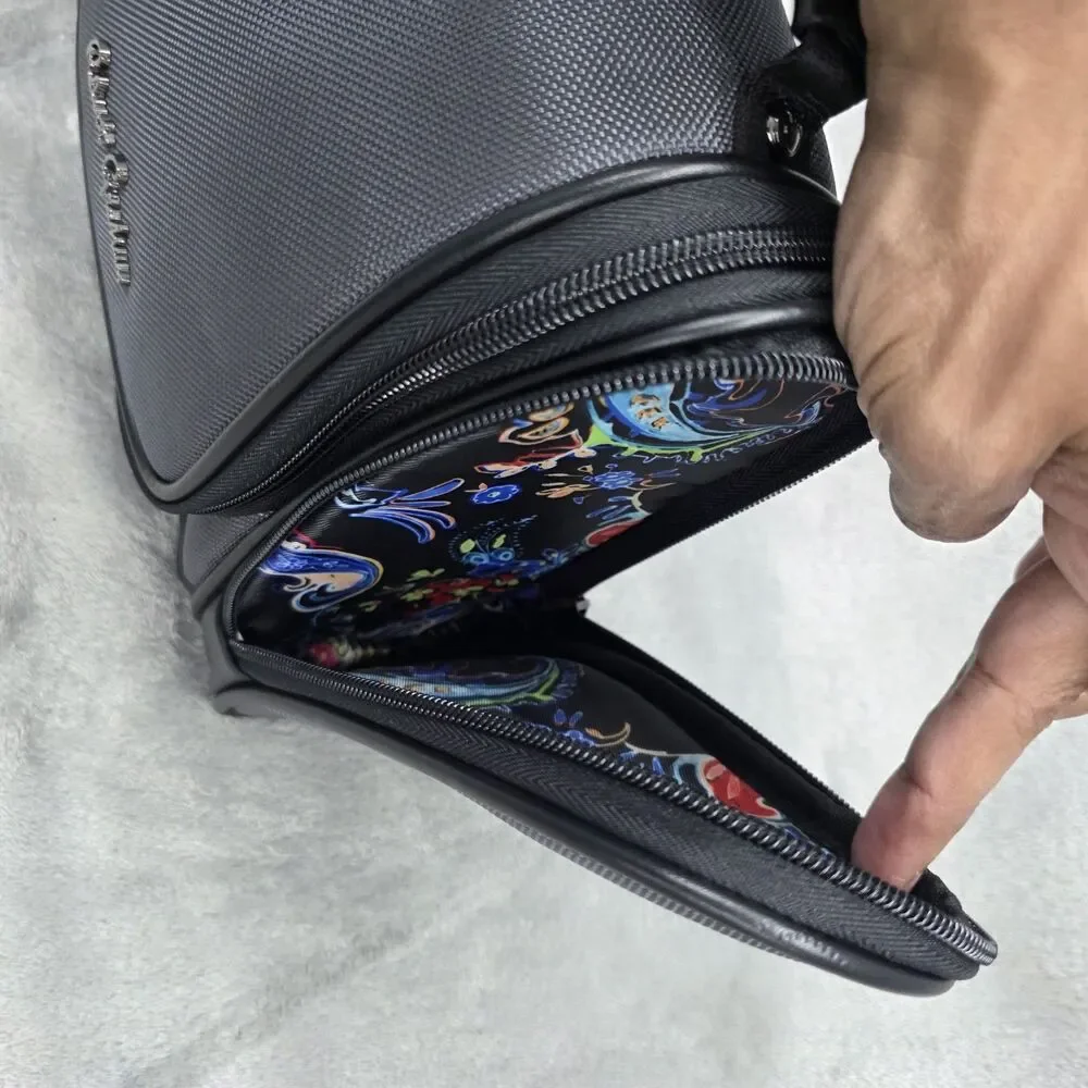 Robert Graham Hanging Toiletry Overnight Bag Armageddon Black/Paisley